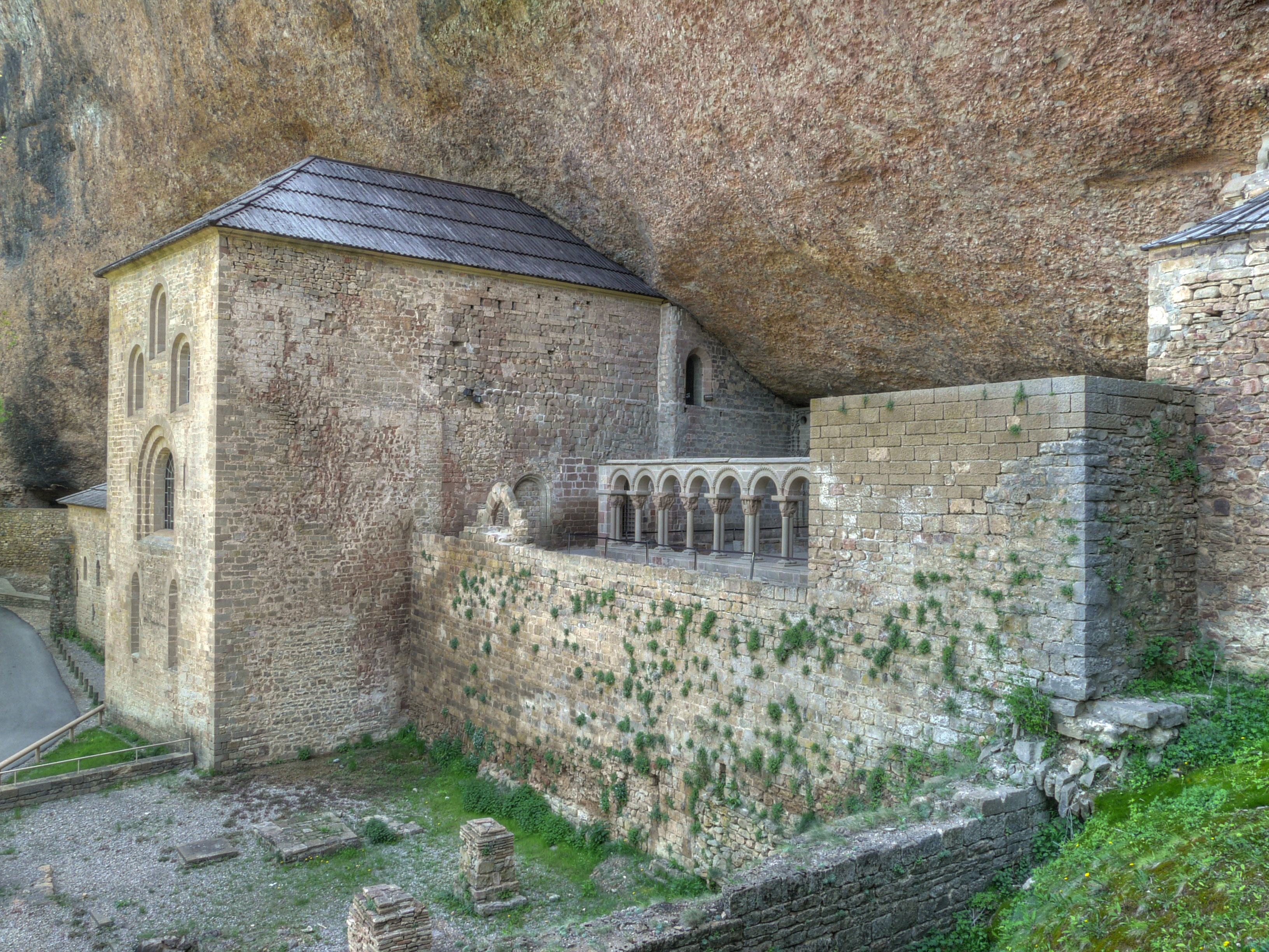 San Juan de la Peña libre derechos.jpg